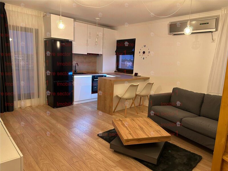 Str. Vestei, apartament 3 camere spre inchiriere cu terasa.