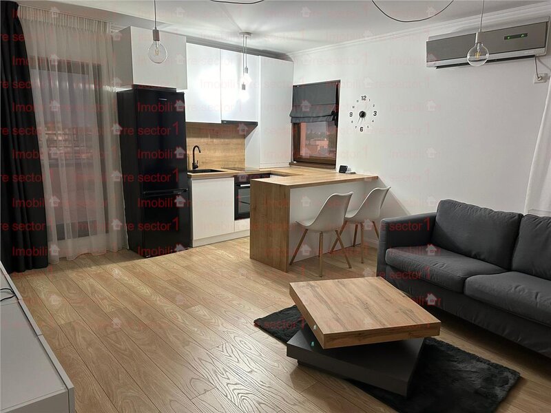 Str. Vestei, apartament 3 camere spre inchiriere cu terasa.